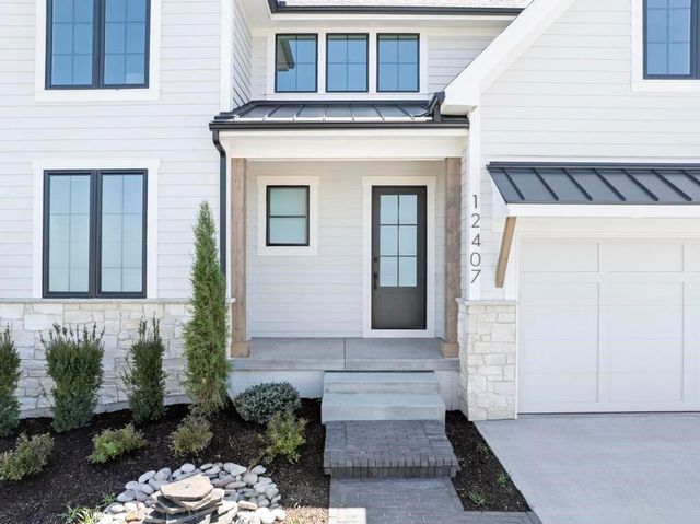12207 W 184 Terrace, Overland Park, KS 66013