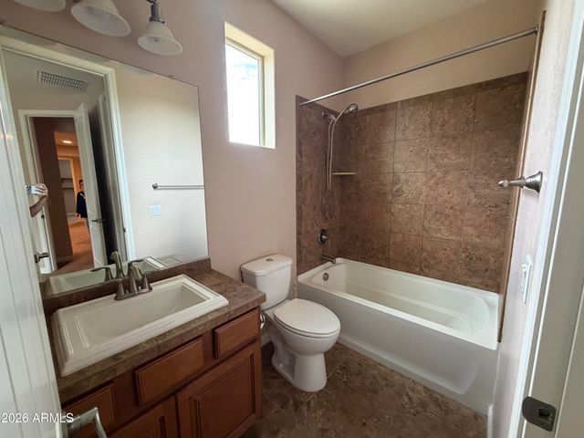 722 E SIPAPU Drive, Gilbert, AZ 85297