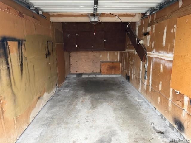 2802 Willow Court, Orion Charter Township, MI 48360