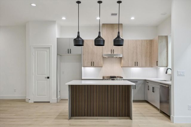 740 Curtin Street, Houston, TX 77018