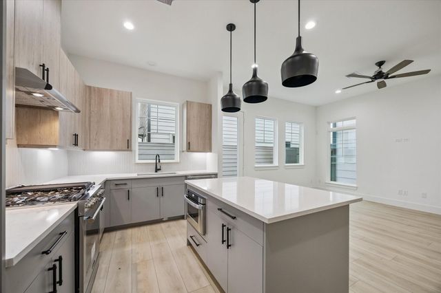 740 Curtin Street, Houston, TX 77018