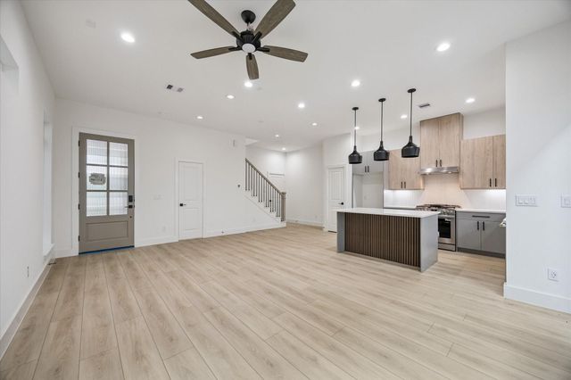740 Curtin Street, Houston, TX 77018