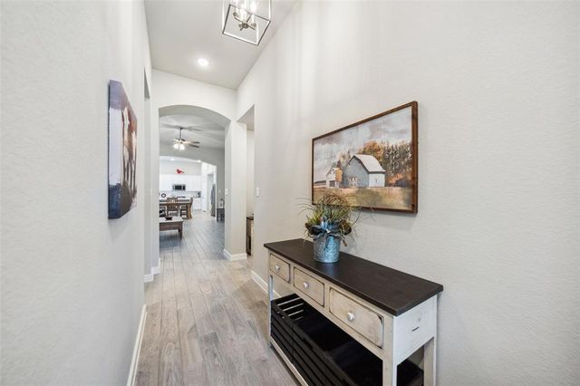 195 Lukewood Circle, Conroe, TX 77318