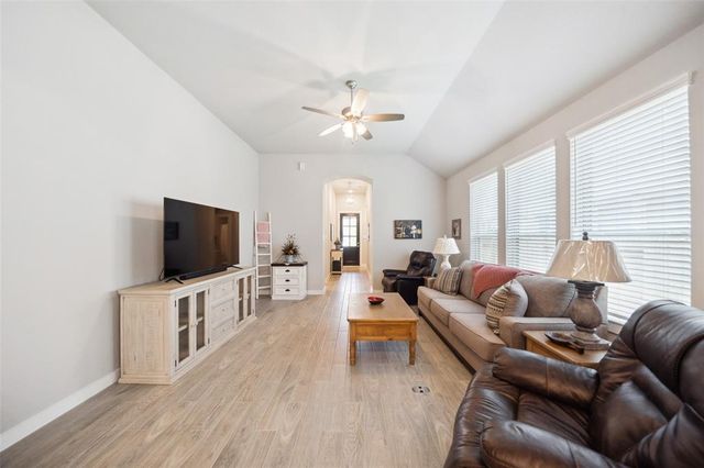 195 Lukewood Circle, Conroe, TX 77318