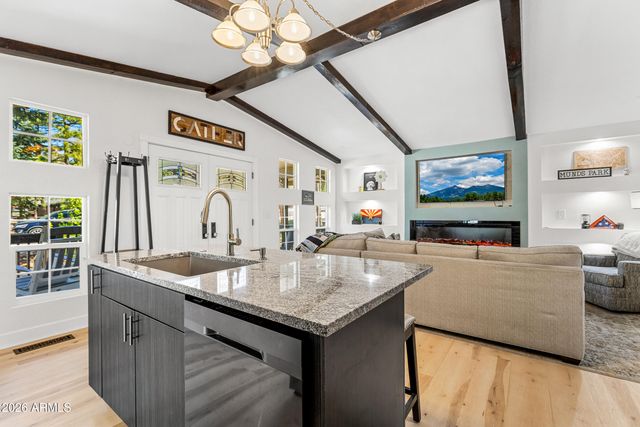 1345 E JAGUAR Lane, Munds Park, AZ 86017