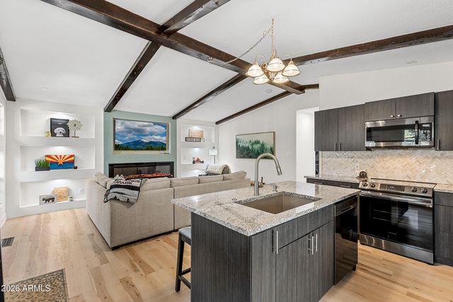 1345 E JAGUAR Lane, Munds Park, AZ 86017