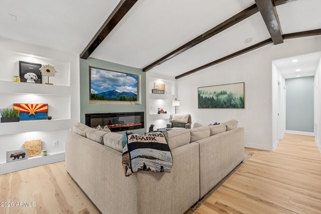 1345 E JAGUAR Lane, Munds Park, AZ 86017