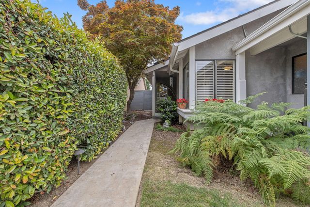 1443 E Vassar Drive, Visalia, CA 93292