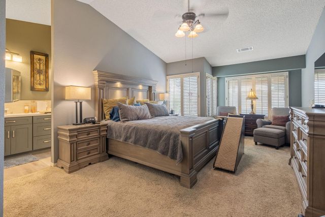 1443 E Vassar Drive, Visalia, CA 93292