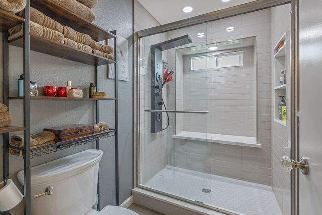 1443 E Vassar Drive, Visalia, CA 93292