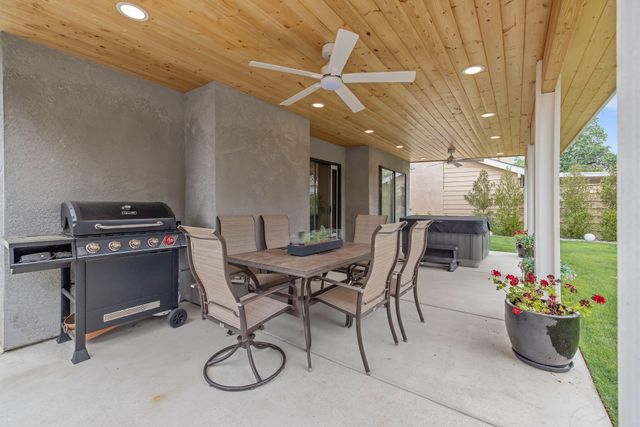 1443 E Vassar Drive, Visalia, CA 93292