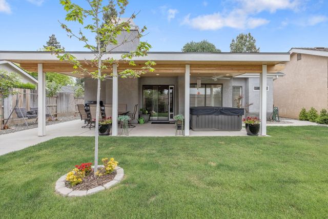 1443 E Vassar Drive, Visalia, CA 93292