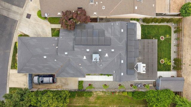 1443 E Vassar Drive, Visalia, CA 93292