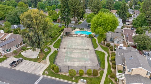 1443 E Vassar Drive, Visalia, CA 93292