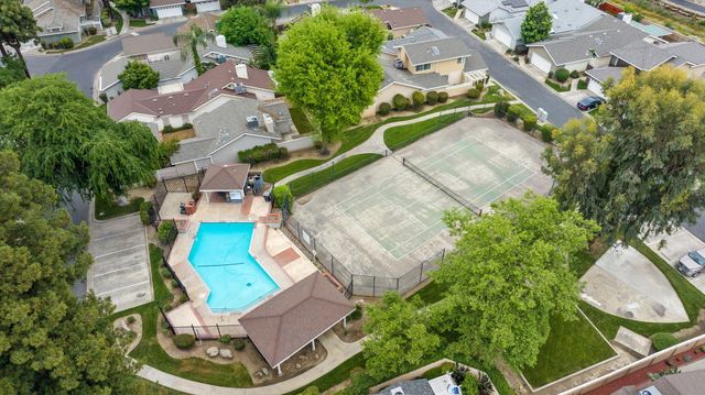 1443 E Vassar Drive, Visalia, CA 93292