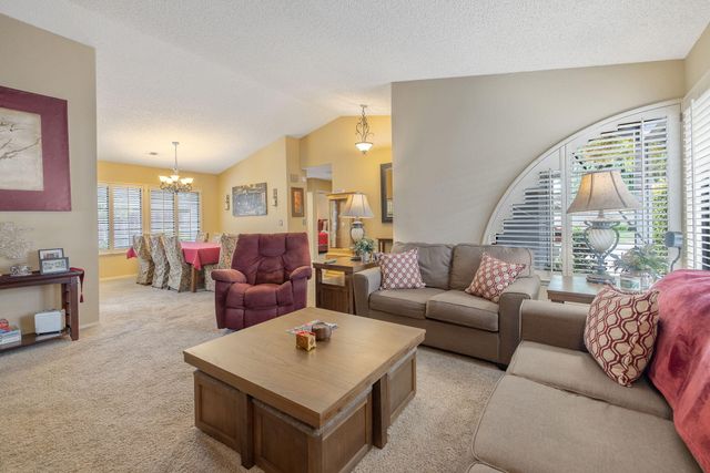 1443 E Vassar Drive, Visalia, CA 93292