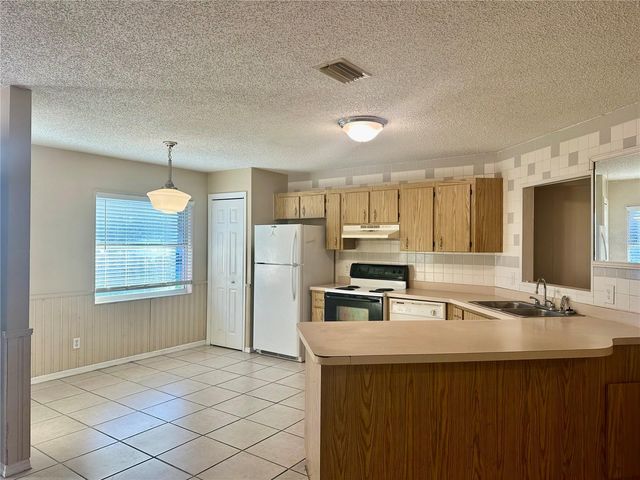 2315 CENTENNIAL BOULEVARD, Leesburg, FL 34748