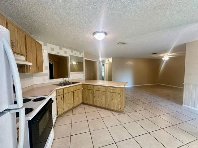 2315 CENTENNIAL BOULEVARD, Leesburg, FL 34748