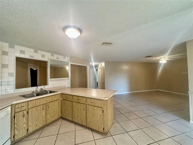 2315 CENTENNIAL BOULEVARD, Leesburg, FL 34748