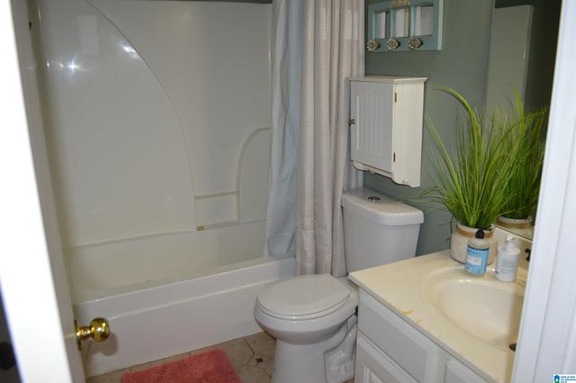 104 HANNAH CIRCLE, Calera, AL 35040