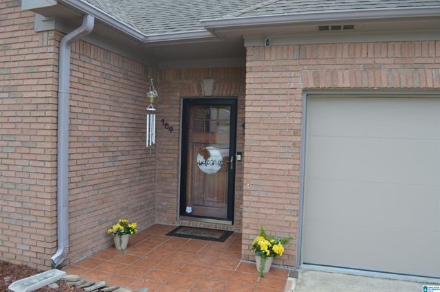 104 HANNAH CIRCLE, Calera, AL 35040