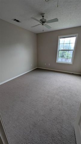 530 S Shady Lane, La Porte, TX 77571