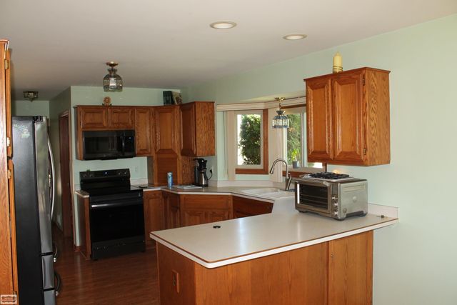 51392 Nicolette Road, Chesterfield Twp, MI 48047