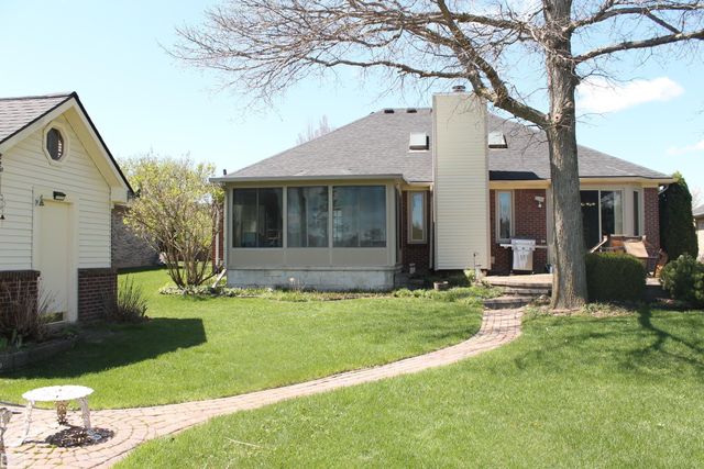 51392 Nicolette Road, Chesterfield Twp, MI 48047