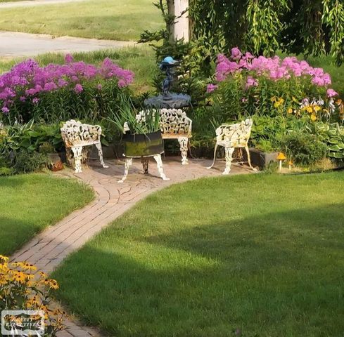 51392 Nicolette Road, Chesterfield Twp, MI 48047