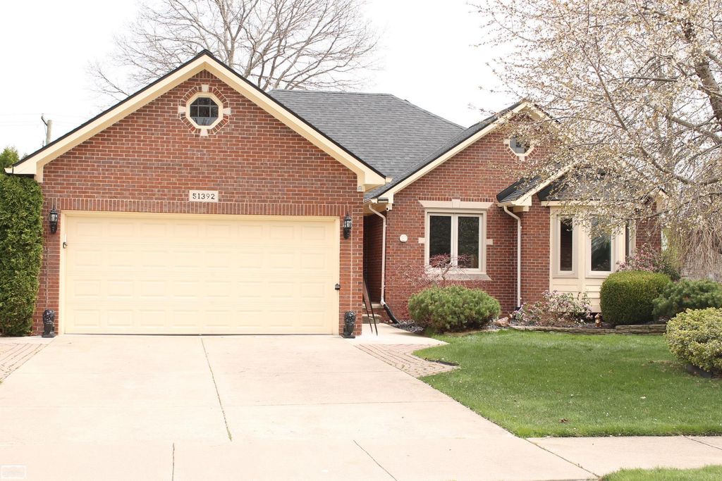 51392 Nicolette Road, Chesterfield Twp, MI 48047