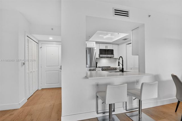 99 SE Mizner Blvd 824, Boca Raton, FL 33432