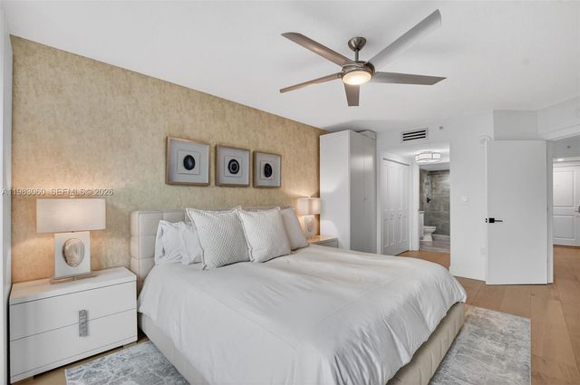 99 SE Mizner Blvd 824, Boca Raton, FL 33432