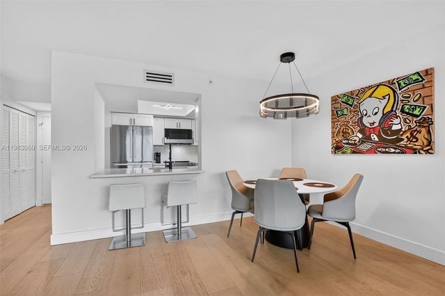 99 SE Mizner Blvd 824, Boca Raton, FL 33432