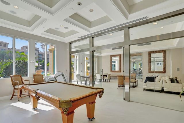 99 SE Mizner Blvd 824, Boca Raton, FL 33432