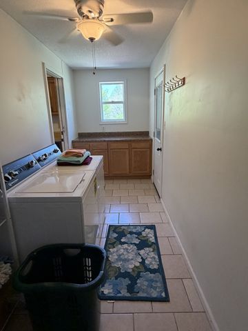 1323 York Rd, Clarksville, TN 37042