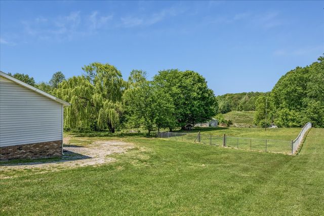 1323 York Rd, Clarksville, TN 37042
