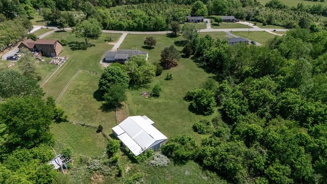 1323 York Rd, Clarksville, TN 37042