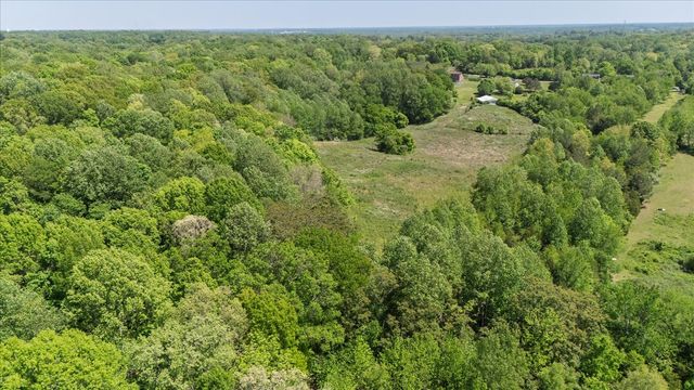 1323 York Rd, Clarksville, TN 37042