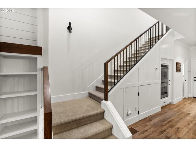 124 D Ave, Lake Oswego, OR 97034