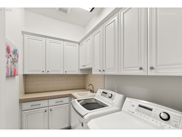 124 D Ave, Lake Oswego, OR 97034