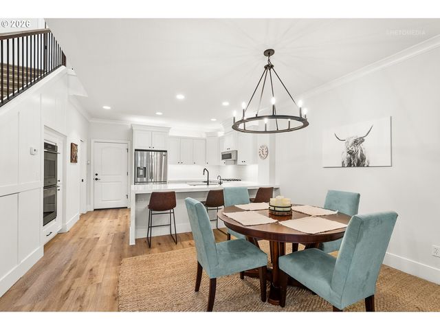 124 D Ave, Lake Oswego, OR 97034