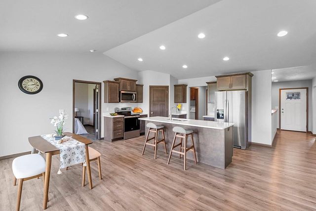 1739 HONOR STREET, Neenah, WI 54956