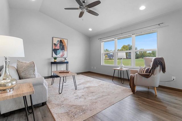 1739 HONOR STREET, Neenah, WI 54956