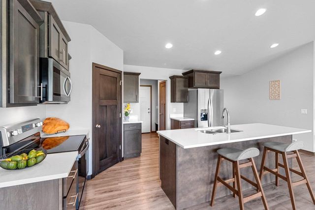 1739 HONOR STREET, Neenah, WI 54956
