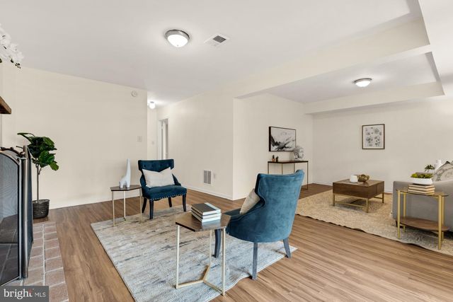 19 SHAGBARK CT, Rockville, MD 20852