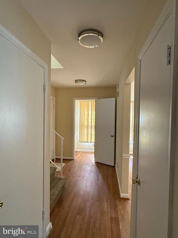 19 SHAGBARK CT, Rockville, MD 20852