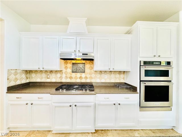 10227 Sunset Gardens Drive, Las Vegas, NV 89135