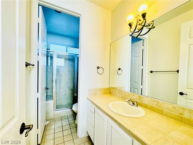 10227 Sunset Gardens Drive, Las Vegas, NV 89135