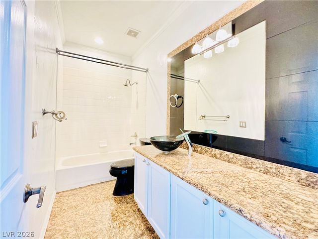 10227 Sunset Gardens Drive, Las Vegas, NV 89135