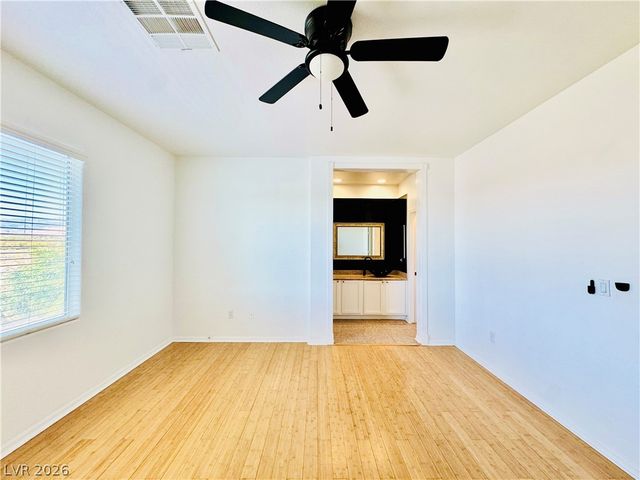 10227 Sunset Gardens Drive, Las Vegas, NV 89135